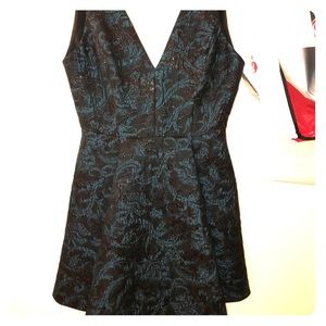 Alice + Olivia Malory pleated green & black print